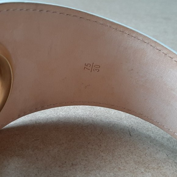 Louis Vuitton authentic white leather belt - Picture 14 of 14